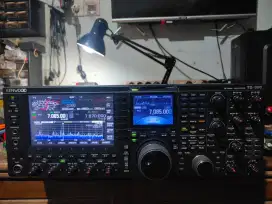 Kenwood TS-990 HF/50 MHz Bonus Speaker & Mic