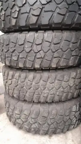 BF Goodrich 255 75 R17