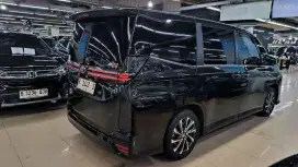 Km 5 ribu TOYOTA VOXY 2.0 AT 2023 FULL ORISINIL KONDISI ISTIMEWA