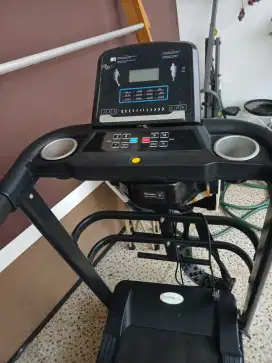 Treadmill digital kondisi prima