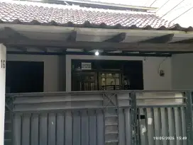 Di kontrakan rumah berlantai 2