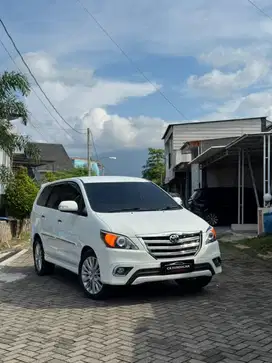 Innova V AT Diesel 2015 Plat H Istimewa