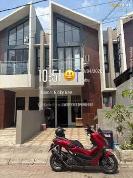 Rumah over kredit 70 juta ada 3 kamar siap huni deket ke Bandara