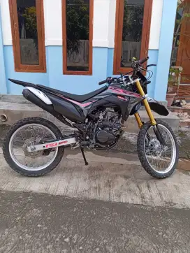 di jual Honda Crf tahun2021 surat lengkap hidup pajak AE ngawi