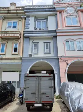 Disewakan Cepat Ruko Manyar Permai PIK 3 Lantai 4,5x15 Hadap Dalam