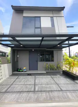 Dijual Rumah 2 Lantai Modern Artistic, Di Exquise Collection