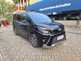 TDP Rendah Toyota Voxy 2.0 Bensin-AT 2020