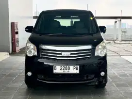 Toyota Nav 1 2013 hitam