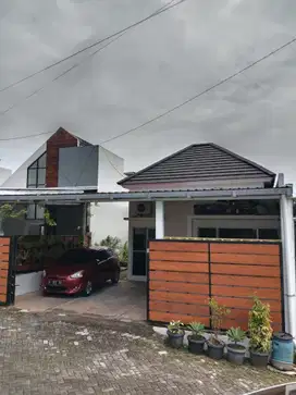DIJUAL RUMAH CANTIK DEKAT UNNES
