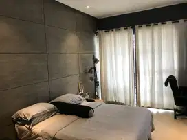 Tinggal Bawa Koper ! Rumah 2 Lantai di Greenlake City Full Furnished