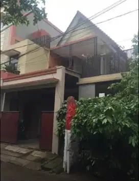 dijual rumah induk dan kos an Setiabudi Jakarta selatan
