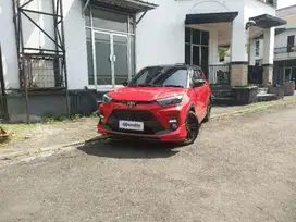 Like New- TOYOTA RAIZE 1.0 GR SPORT TSS TWO TONE BENSIN A/T 2022 MERAH