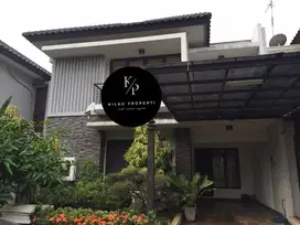 Dijual Rumah Semi Furnish di Legenda Wisata Cibubur.