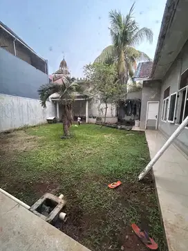 Dijual cepat rumah lt.390m di Villa Melati Mas hanya 2,9 M