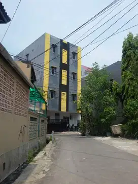 Rumah Kost Tanjung Duren 63 Kamar 4 Lantai Hadap Selatan Dijual Cepat