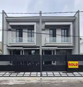 RUMAH BARU DHARMAHUSADA DKT WISMA PERMAI,GALAXY MALL,WISMA MUKTI,UNAIR