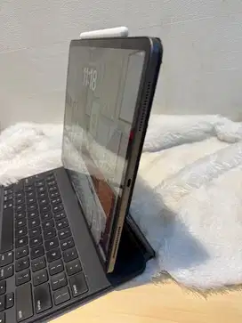 IPAD PRO 12.9inch 128GB (4th GENERATION) WiFi ONLY - SECOND