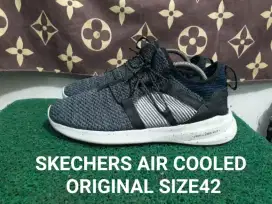 SKECHERS AIR COOLED ORIGINAL SIZE42 kndisi ok90% asli bkn lokal/kw