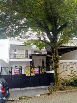 dijual rumah 3 lantai bukit nirwana residence