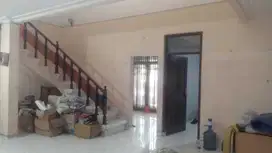 Rumah Besar Siap Huni di Taman Kopo Indah 1 Bandung