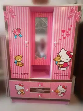 Lemari Pakaian Anak Hello Kitty