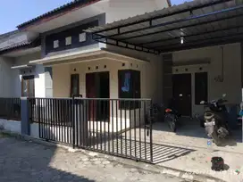Di sewakan rumah daerah seturan babarsari