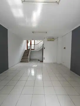 DISEWAKAN RUKO DI SURAPATI CORE BANDUNG  --M-L