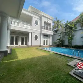KEMANG DALAM, RUMAH MEWAH LOKASI PRIME, LINGKUNGAN TENANG DAN NYAMAN
