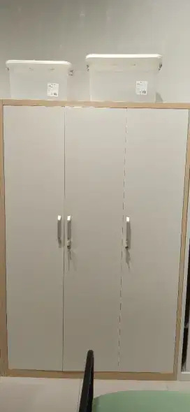 LEMARI SELMA ARCHY 3 PINTU
