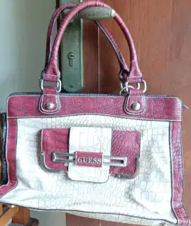 Tas wanita guess elegan