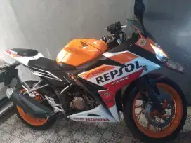Honda CBR 150R 2016 Repsol