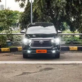 Toyota innova venturer 2.4 AT 2021