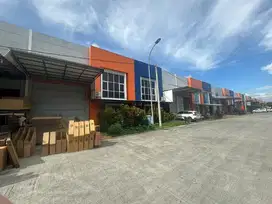 Gudang Siap Pakai di Sunrise Bizpark Pasar Kemis Tangerang
