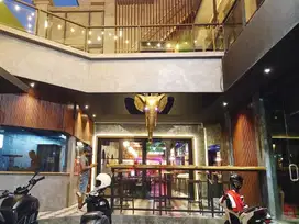 DIJUAL HOSTEL DAN RESTO DI KAWASAN PARIWISATA SEMINYAK, KUTA UTARA