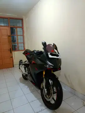 Honda CBR250RR Km Rendah