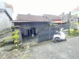 RUMAH SECOND LANTAI 1 LOKASI DALUNG PERMAI