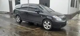 Honda stream 2004 1.7 Matic