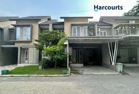 Rumah 2 lantai cluster lingkungan elite di Gentan Solo
