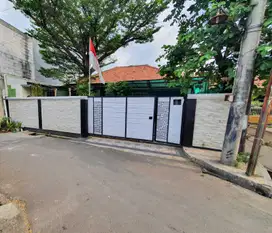 Dijual Rumah Cocok untuk Kos-kosan di Jalan Ciliwung Margonda Depok