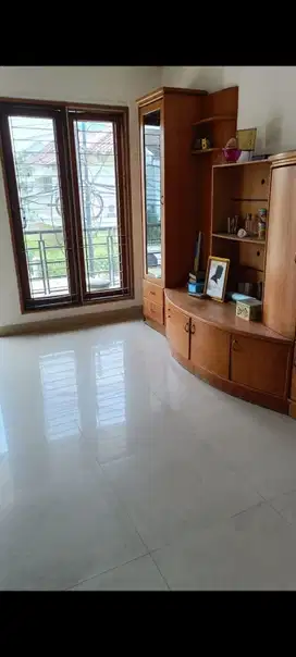 Jual rumah 2 lantai , di Pelepah Indah , Kelapa Gading Permai