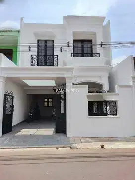 Rumah Classic Modern Tanah Luas Termurah Di Area Permata Hijau