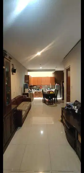 Disewakan Rumah Sektor 7B Blok DD No.11 , 3  lantai Semi Furnish