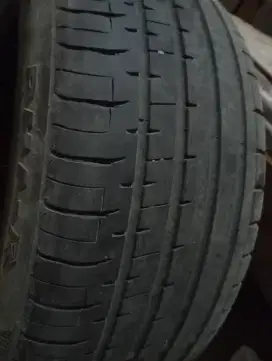 Ban Accelera phi 235 45 ring 18 235/45 r18