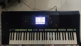 KEYBOARD YAMAHA PSR-S750 90% LIKE NEW (FREE BAG + STAND)