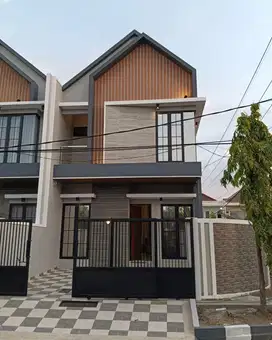 Rmh Model Scandinavian Mewah Lokasi Terbaik/Premium di area Sutorejo