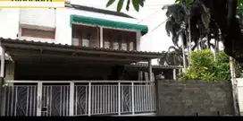 Rumah Bagus Strategis 50 meter ke Jln Raya Deplu Pondok Pinang