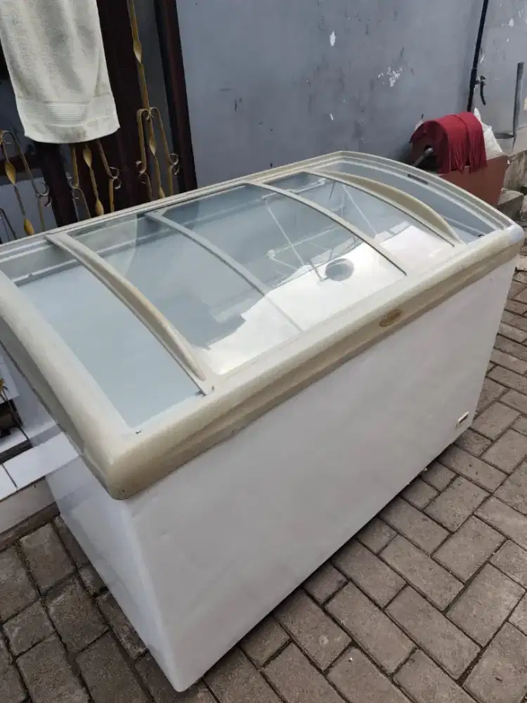 Freezer box sleding kaca 350ltr