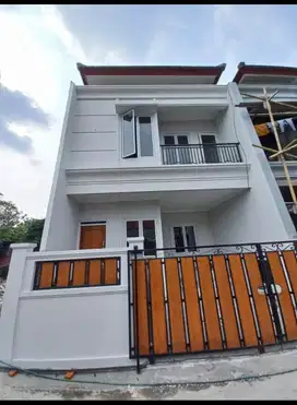 Over Kredit/ Take Over Rumah 2 Lantai dkt Jl.raya Kalimulya