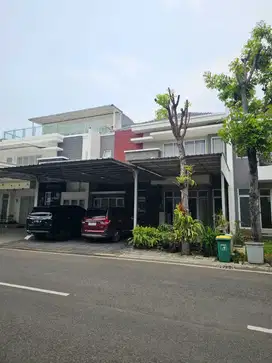 JUAL RUMAH CANTIK 2,5 LANTAI CLUSTER FAVORIT GREENLAKE CITY TANGERANG