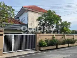 RUMAH 2 LANTAI FULL FURNISHED DAERAH TUKAD BADUNG RENON